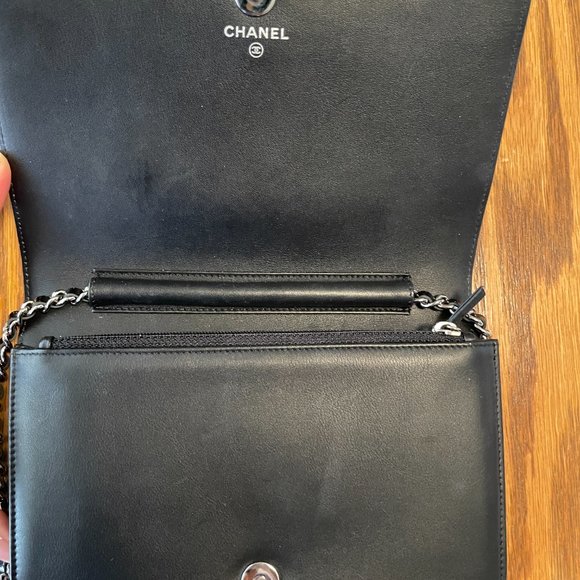 Chanel Timeless Wallet On Chain w/ Crystal Logo - Picture 5 of 6
